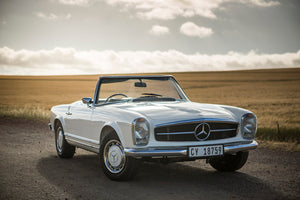 CLASSIC DRIVE: Long-Legged Mercedes-Benz 280SL "Pagoda"