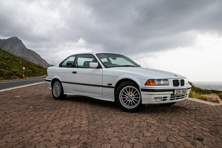 MODERN CLASSIC: BMW 325i Coupe (E36)