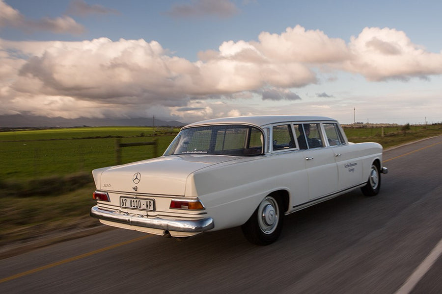 CLASSIC DRIVE: Mercedes-Benz 230 Fintail Taxi