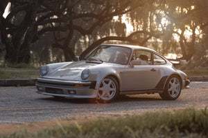 Porsche 911 (930) Turbo - Meeting the Widowmaker