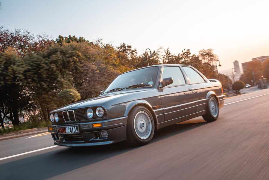 Ciro drives our BMW 325is Evo 1 (Video)