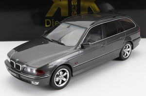 BMW 540i (E39) Touring - Grey - (KK-Scale 1/18)